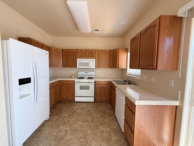 Building Photo - 4146 Kathleen Denise Ln