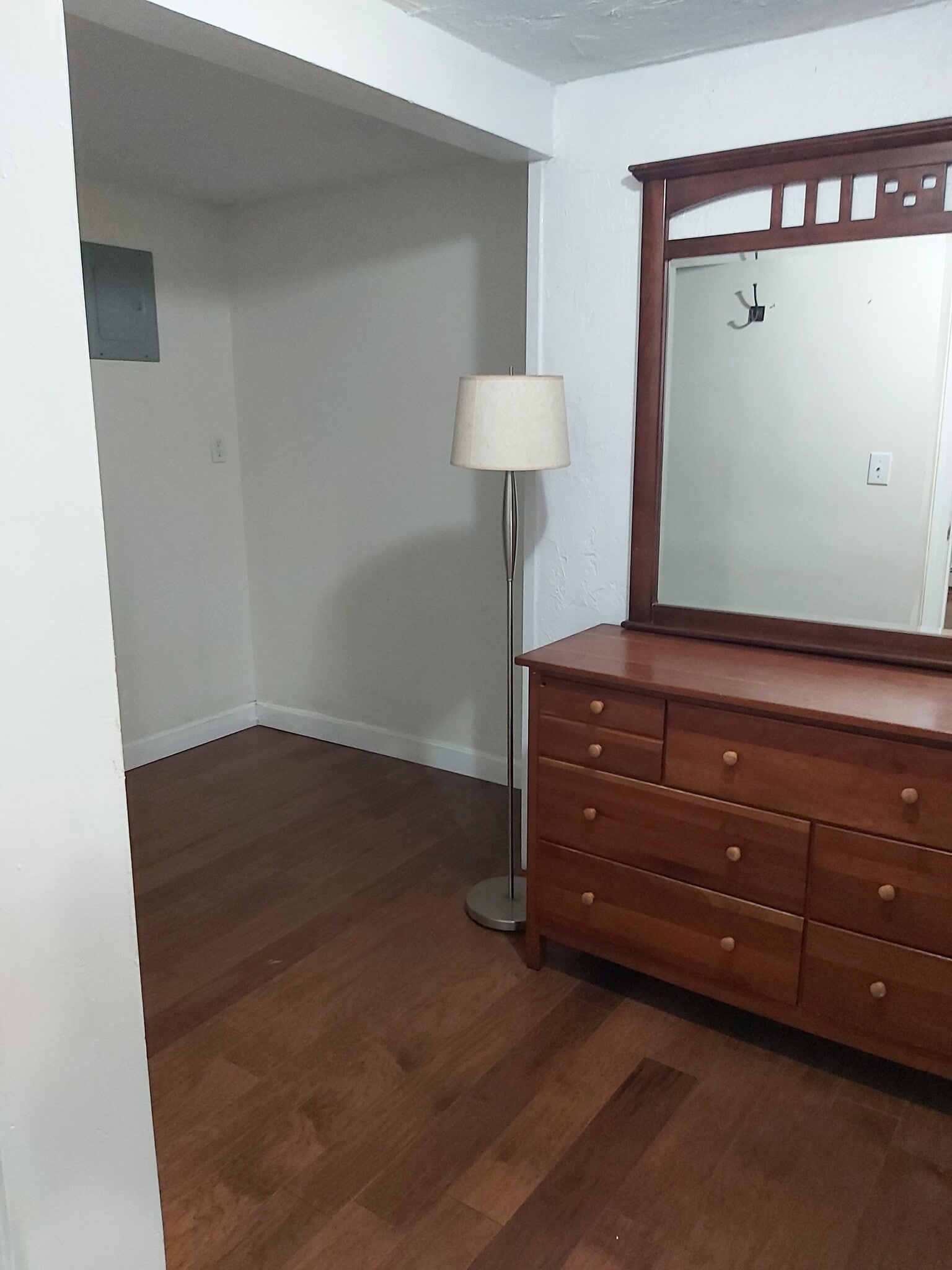 Building Photo - 83 Locust St