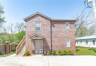 Building Photo - 109 2nd Ave