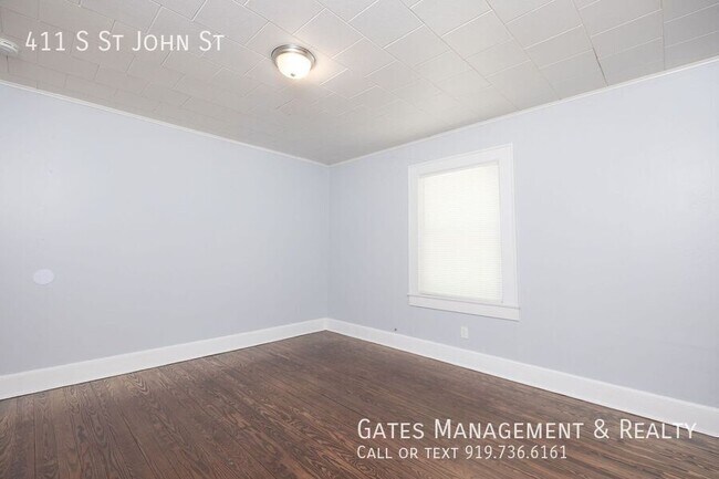 Building Photo - 411 S St John St