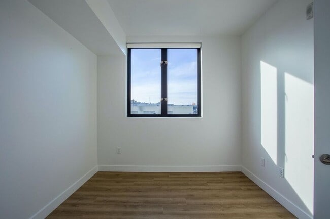 Building Photo - 601 Tennessee St