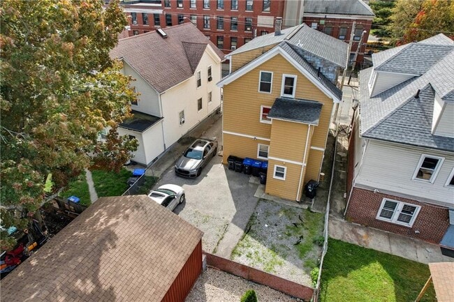 Building Photo - 555 Branch Ave