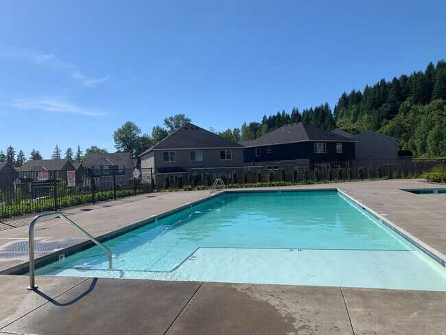 Building Photo - GORGEOUS 5BD, 3BA, 2-CAR GARAGE! AMENITIES...