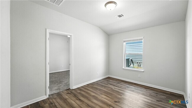Building Photo - 3154 Charyn Wy
