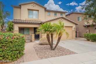 Building Photo - 820 W Trellis Rd