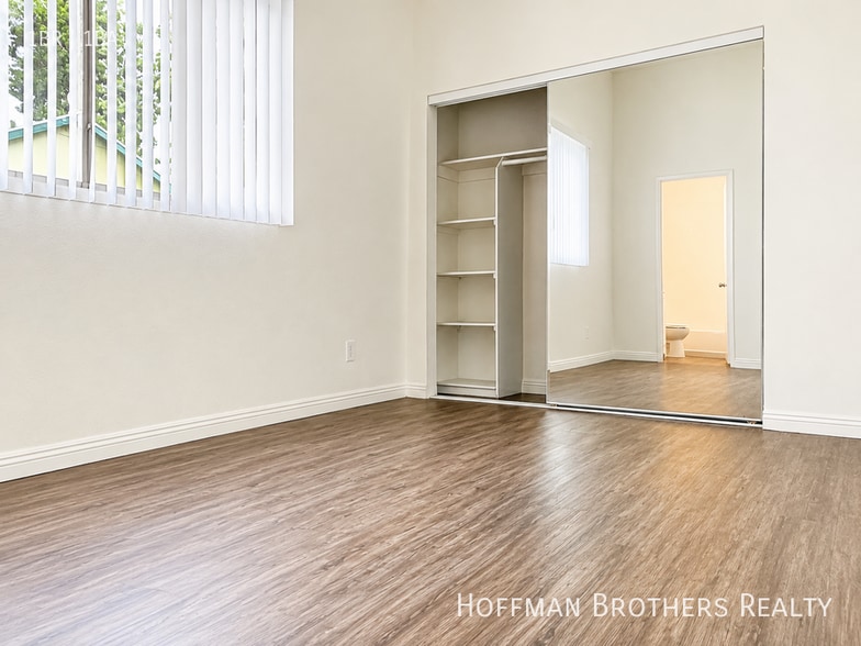 Building Photo - 4124 N Eagle Rock Blvd
