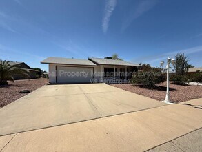 Building Photo - 17026 N 96th Ave