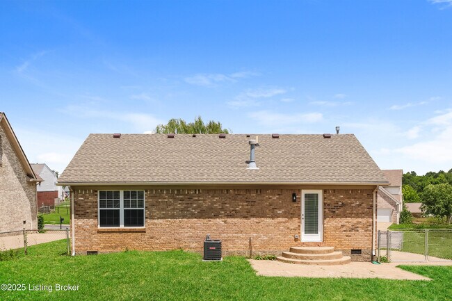 Building Photo - 8816 Persistence Dr