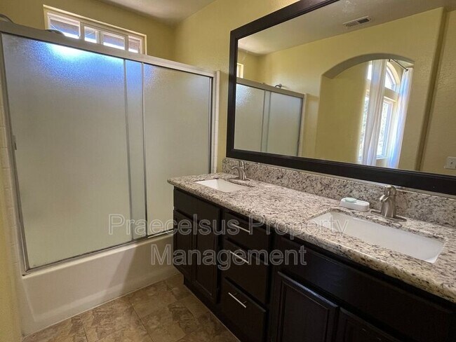 Building Photo - 2541 Garnet Peak Rd