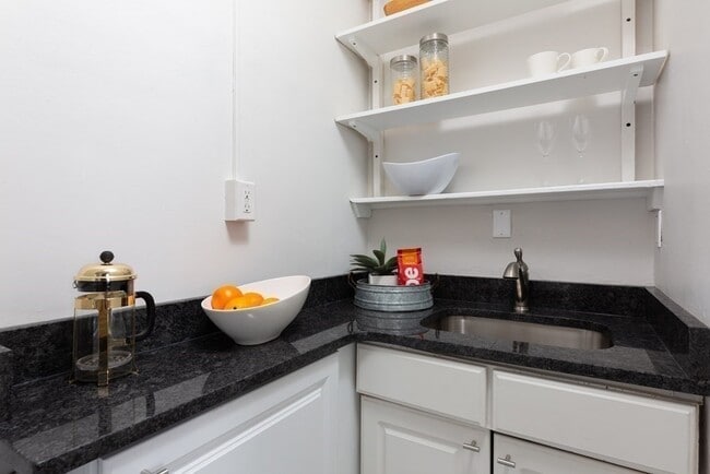 Building Photo - 16 Chauncy St