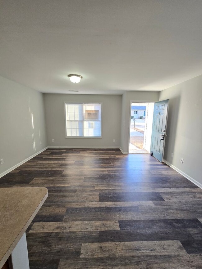 Building Photo - Cozy Apartment for Rent!