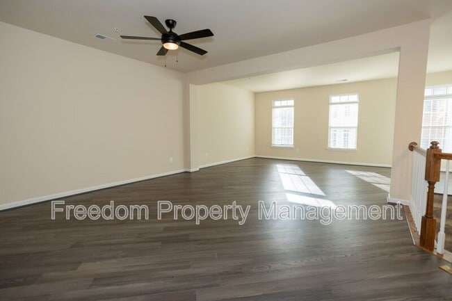 Building Photo - 7408 Brunson Cir