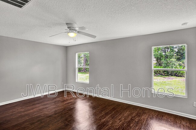 Building Photo - 12271 Harts Rd