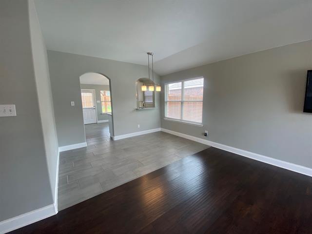 Building Photo - 135 Prairie View Dr