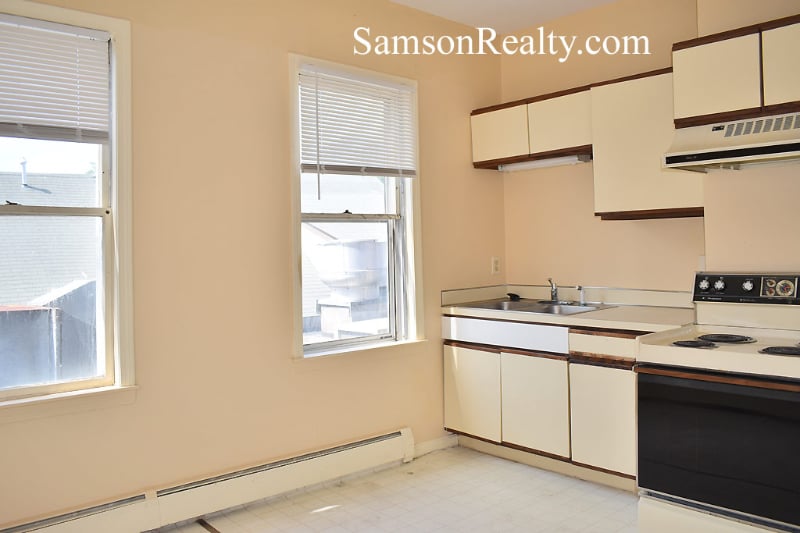 Building Photo - 773 Hope St