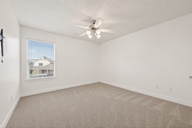 Building Photo - 19842 Shallow Shaft Ln