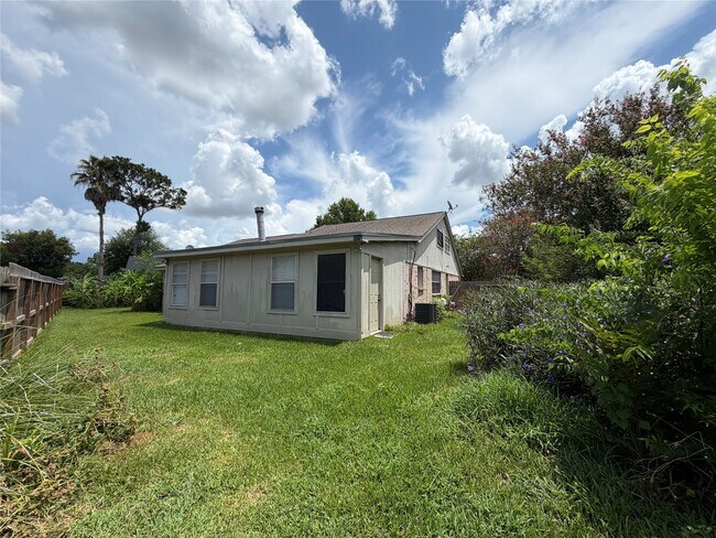 Building Photo - 2603 Quarry Hill Rd