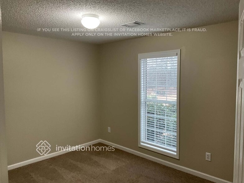 Building Photo - 1606 Madison Dr