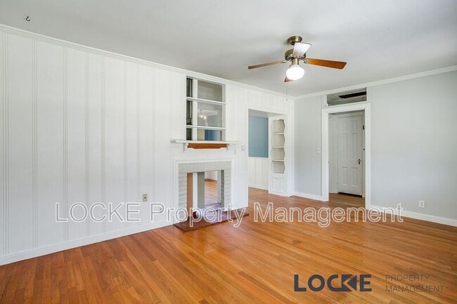 Building Photo - 4328 Calmont Ave