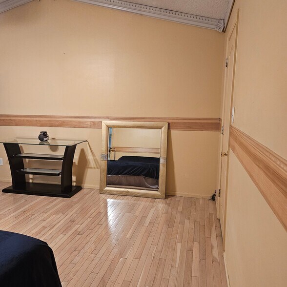 Building Photo - 1163 Colby Dr