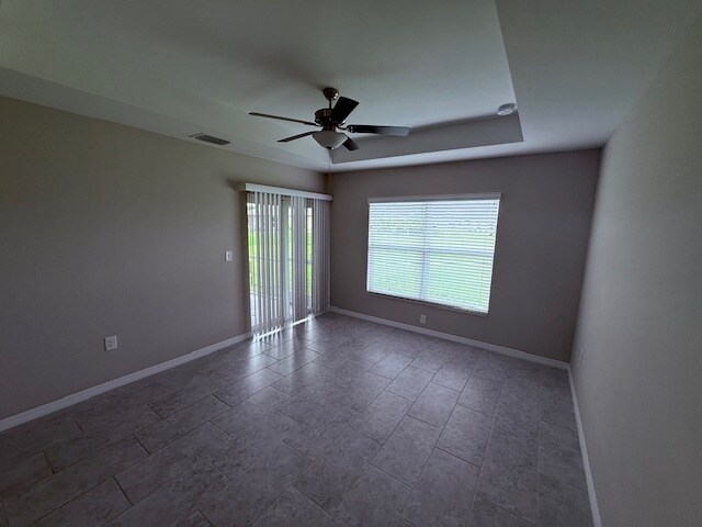 Building Photo - 2536 NW 19th Ave