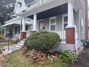 Building Photo - 41 Summit Ave