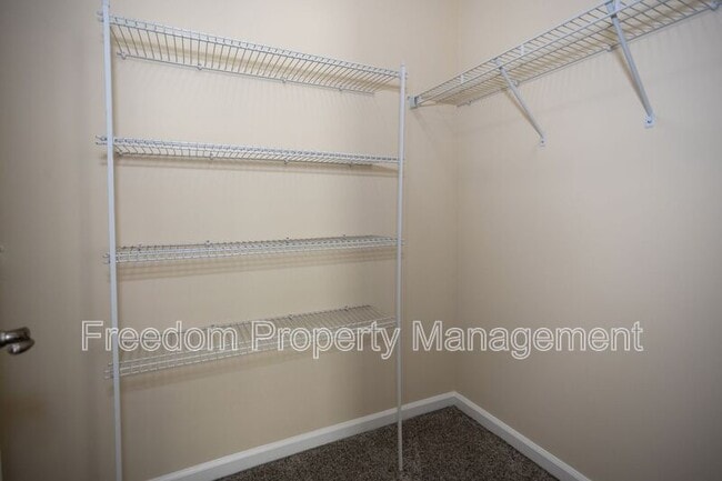 Building Photo - 7408 Brunson Cir