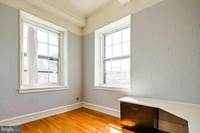 Building Photo - 2400 Baynard Blvd
