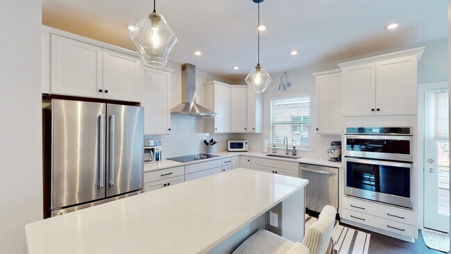 Building Photo - 18016 Nolita Ln