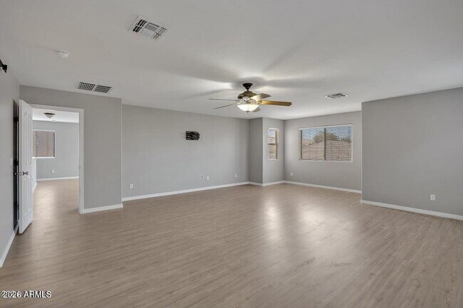 Building Photo - 2717 E Teakwood Pl