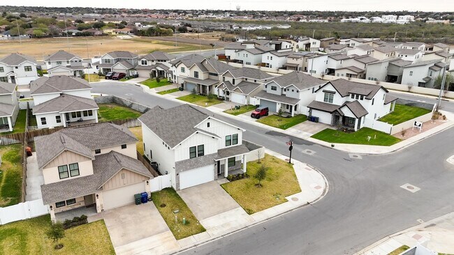 Building Photo - 1201 Chital Dr