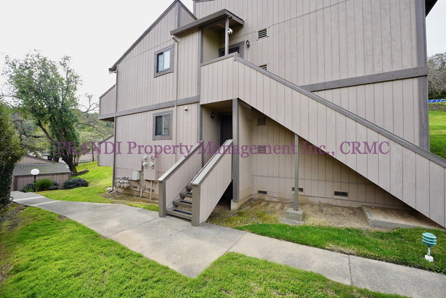 Primary Photo - Convenient Novato Apartment with Great Nat...