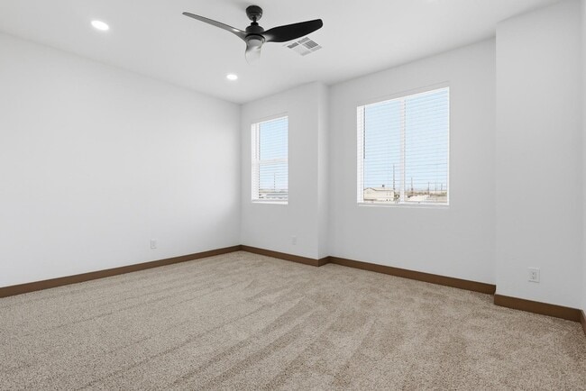 Building Photo - 2813 E St