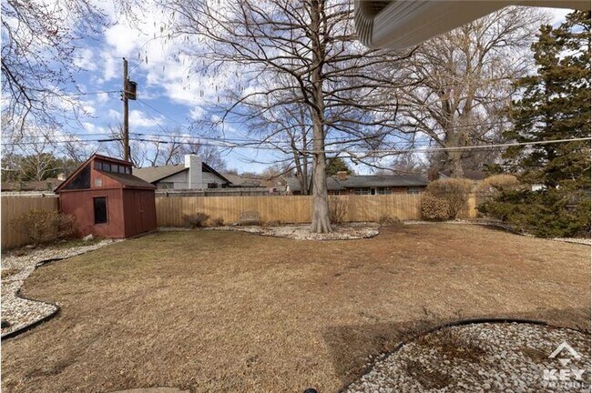 Building Photo - 1143 Patricia St