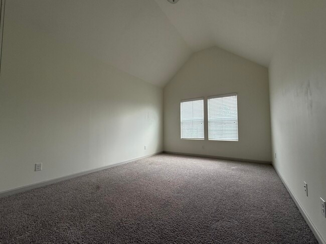 Building Photo - 727 Buddy Ct