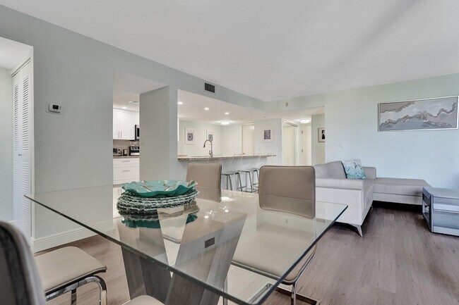 Building Photo - 955 Dotterel Rd