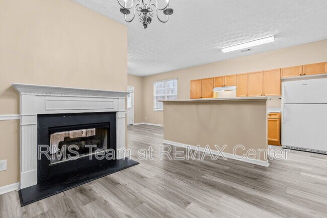 Building Photo - 4932 Vireo Dr