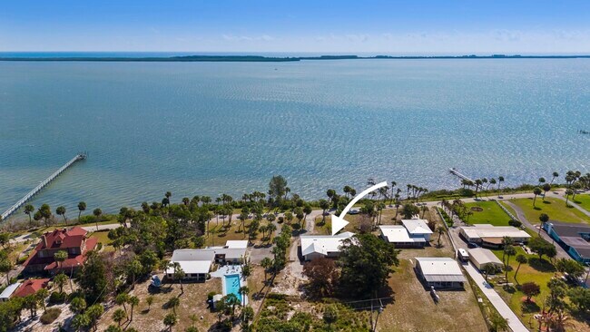 Building Photo - 4003 S Indian River Dr