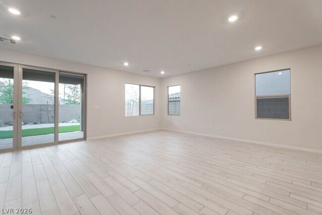 Building Photo - 11620 Desert Hollow Avenue