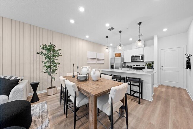 Building Photo - 11453 Nona Sound St