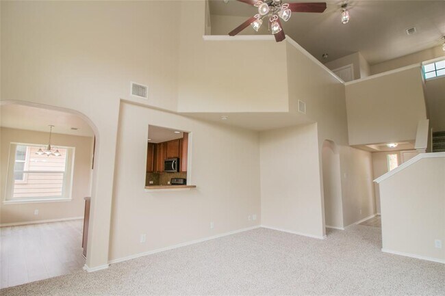 Building Photo - 117 Otono Loop