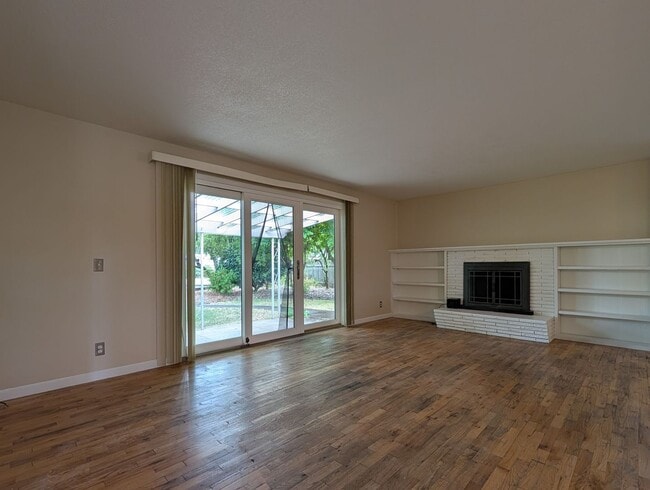 Building Photo - Charming 3-Bedroom, 1.5-Bath Home ~ Landscaping Provided!