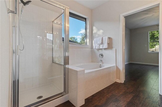 Building Photo - 5908 Taylorcrest Dr