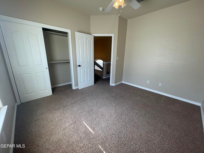 Building Photo - 11726 Dos Palmas Dr