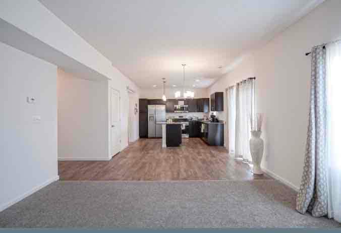 Building Photo - 1160 Colcester Ln