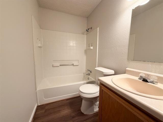 Building Photo - 493 Bryant Ave