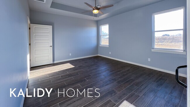 Building Photo - 218 Olde Ml Ct