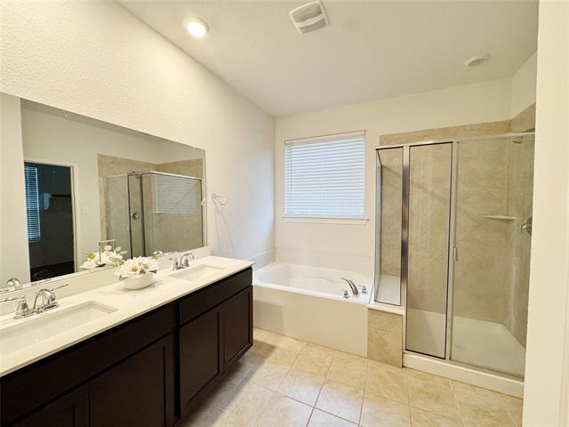 Building Photo - 1525 Babb Ln