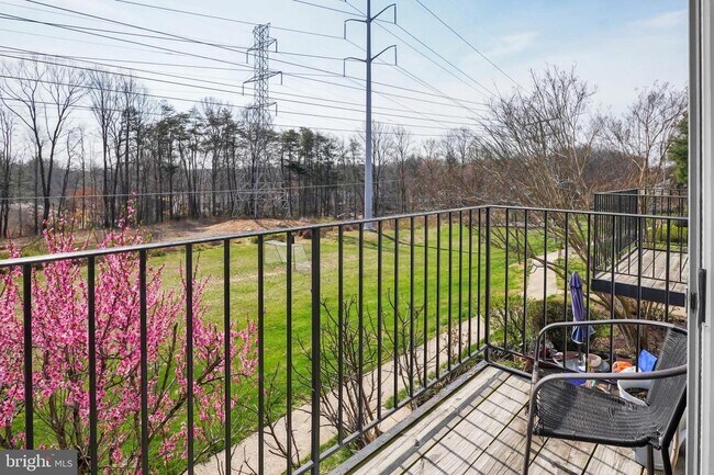 Building Photo - 6389 Fenestra Ct