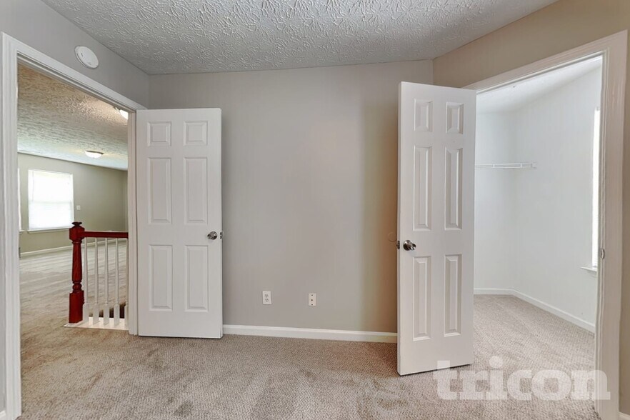 Building Photo - 4586 Darrowby Dr